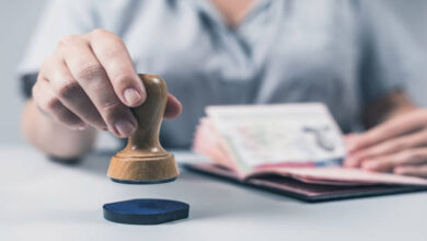 Parmi les évènements qui ont fait bruit récemment dans le nord du Maroc, on retrouve cette femme qui est conseillère communale et qui a profité de la situation en séquestrant une escroquerie de visa schengen à une autre femme