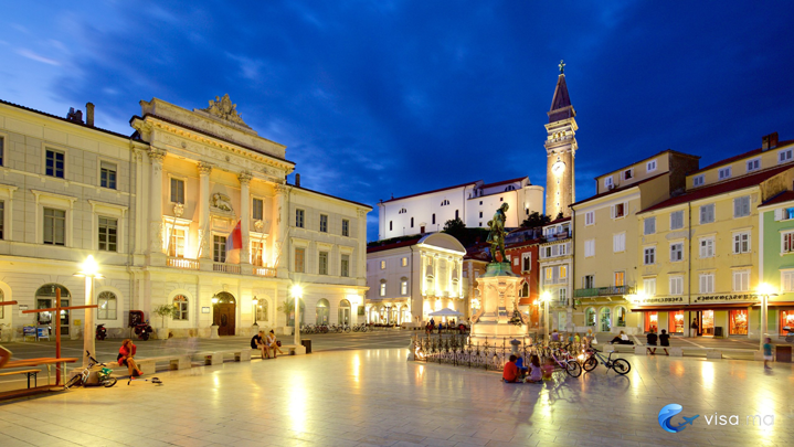 visa en Slovénie (liste bien détaillée en bas d’article) au jours du rendez vous; .Un formulaire de demande de visa correctement rempli, daté et signé.
